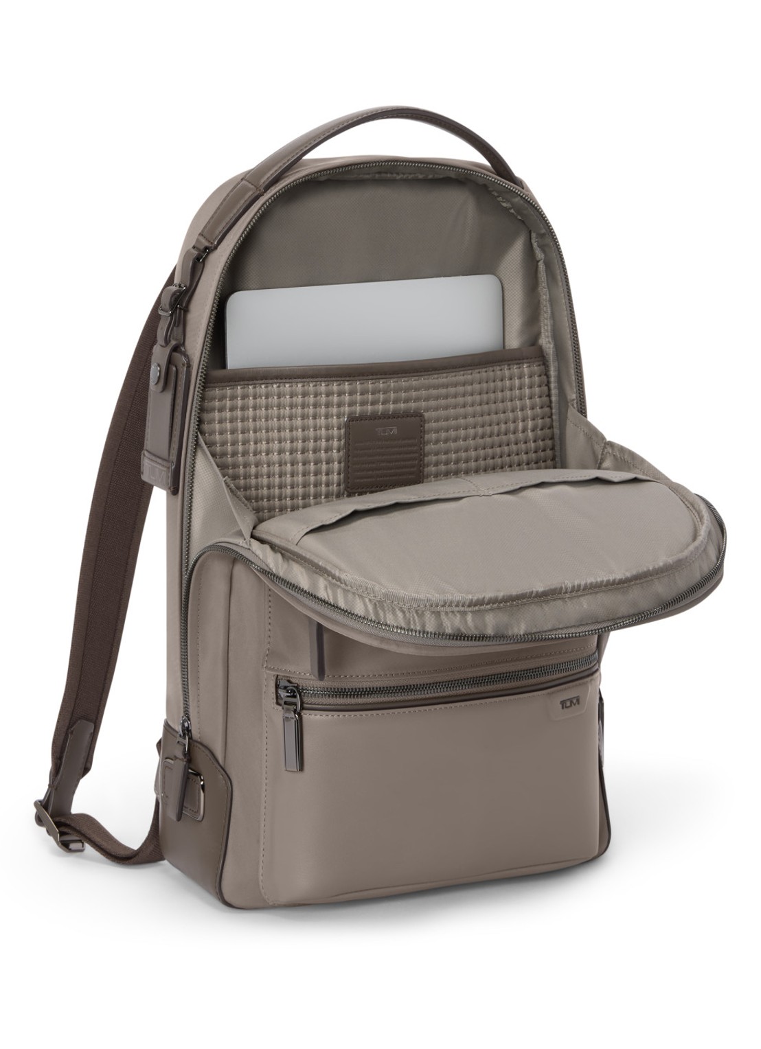 TUMI Bradner rugzak met leren details - voorkant 2 taupe