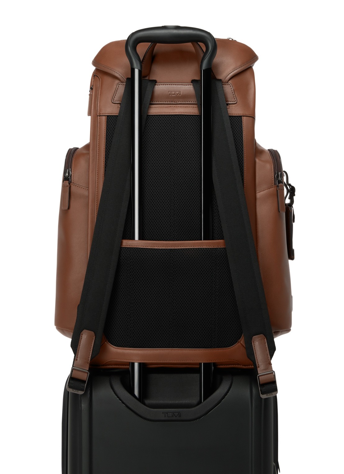 TUMI Harrison Griffen rugzak van leer - detail cognac