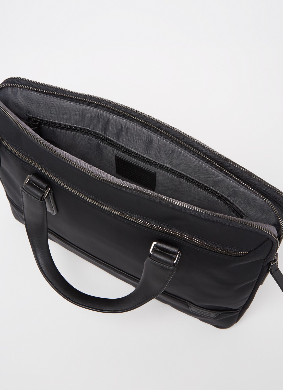 TUMI Harrison Sycamore Slim businesstas met leren details en 14 inch laptopvak - detail 3 zwart