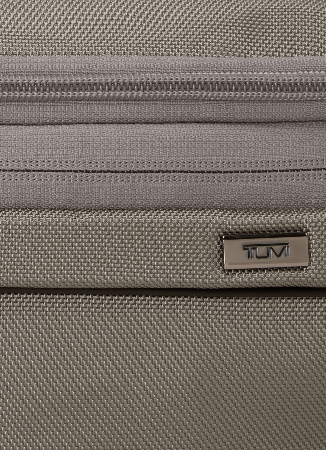 TUMI Sling heuptas met leren details - detail 4 grijs
