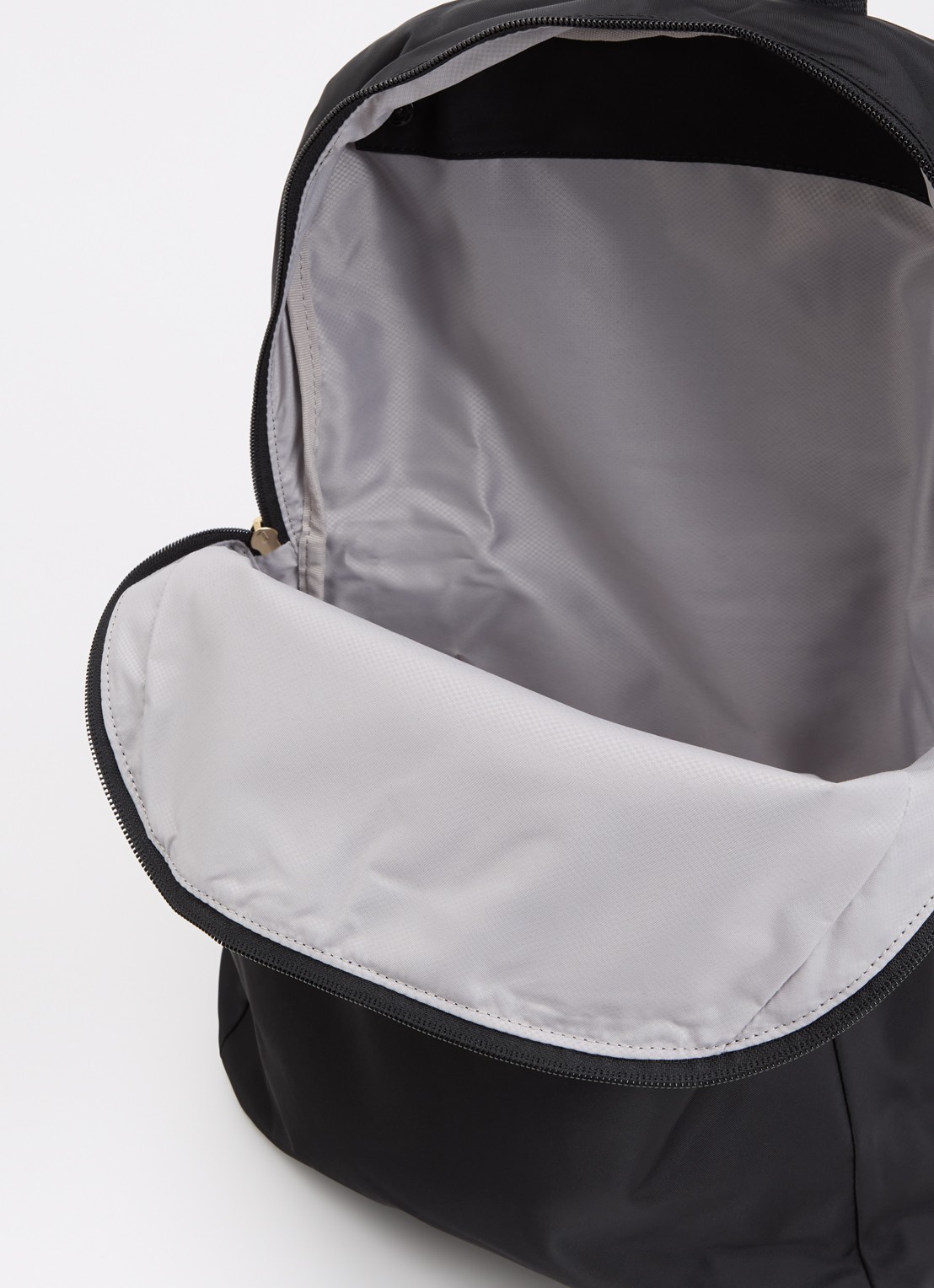 TUMI Voyageur Just in Case opvouwbare rugzak met uitneembaar etui - detail zwart