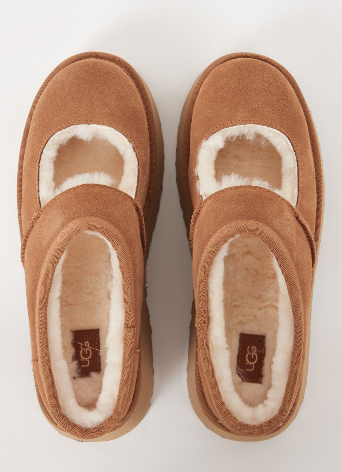UGG Bea Mary Jane instapper van suède - detail 3 kastanjebruin