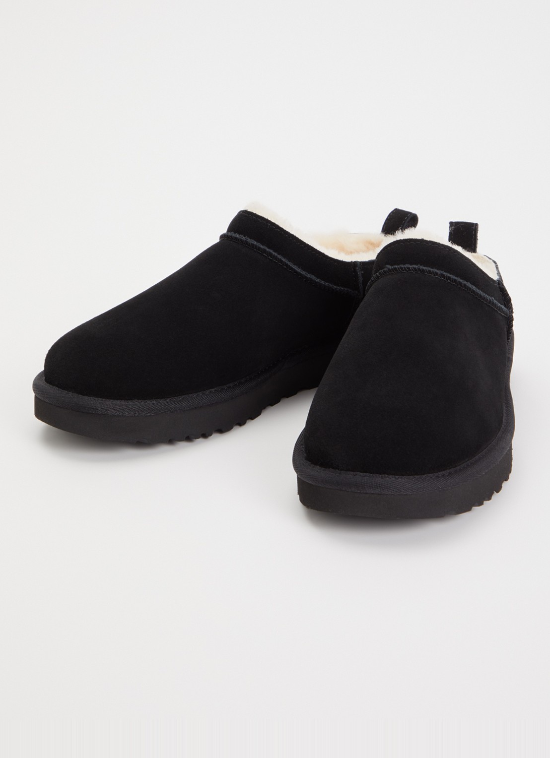 UGG Classic Micro instapper van suède - detail 3 zwart
