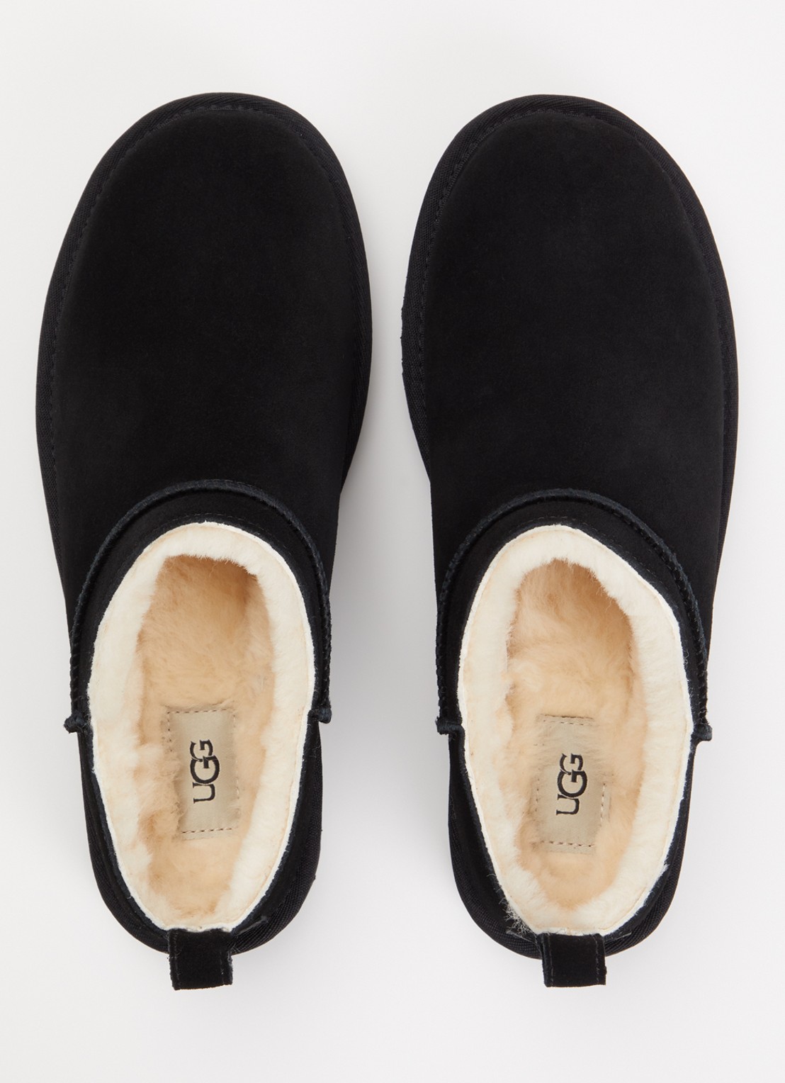 UGG Classic Micro instapper van suède - detail 4 zwart