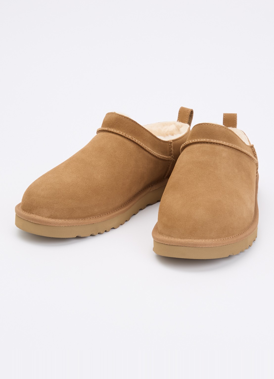 UGG Classic Micro instapper van suède - detail 3 camel