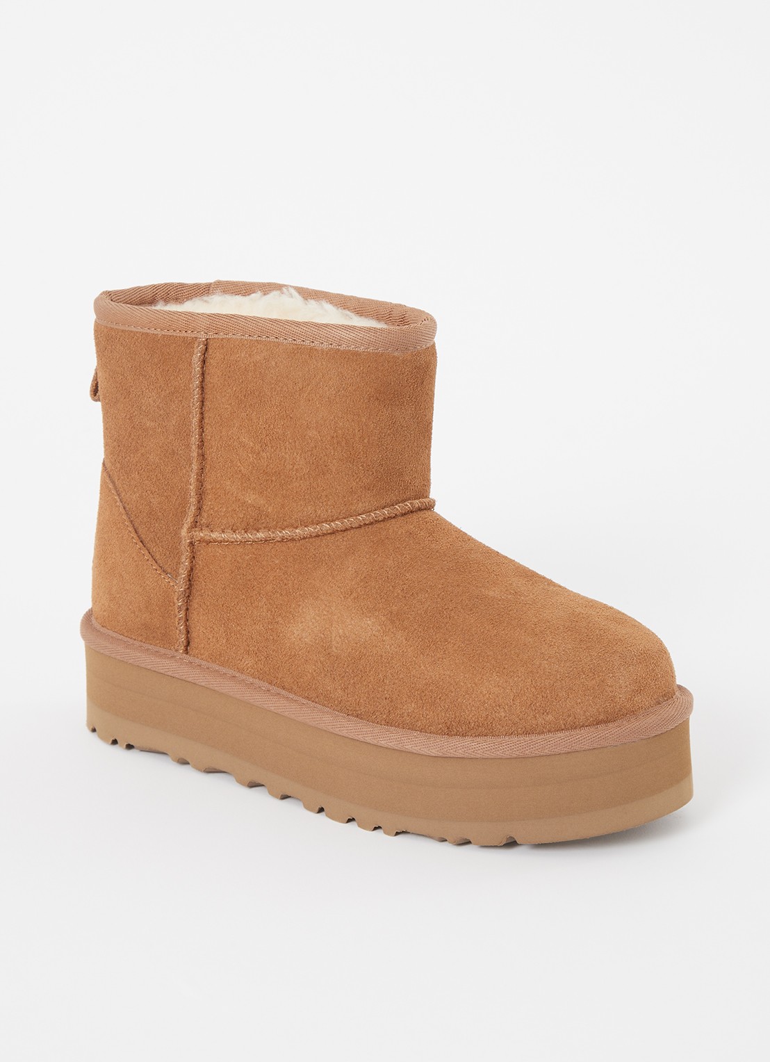 UGG Classic Mini Platform enkellaarsje van suède  - voorkant cognac