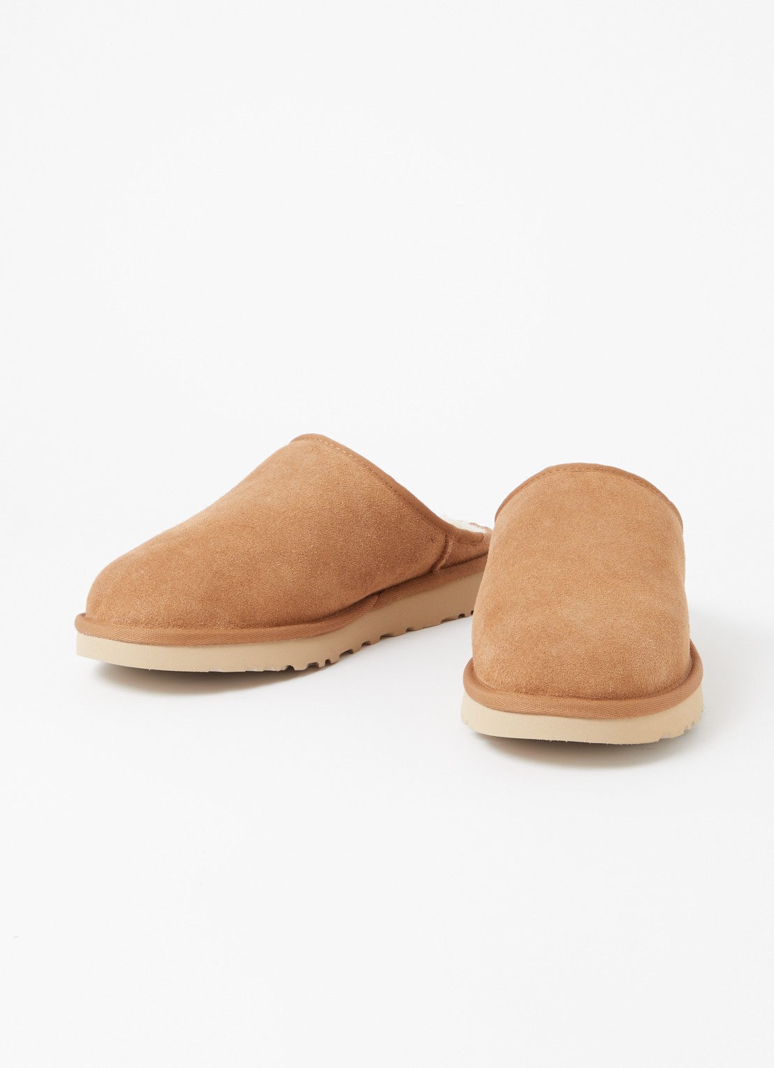 UGG Classic Slip-On muiltje van suède - detail kastanjebruin