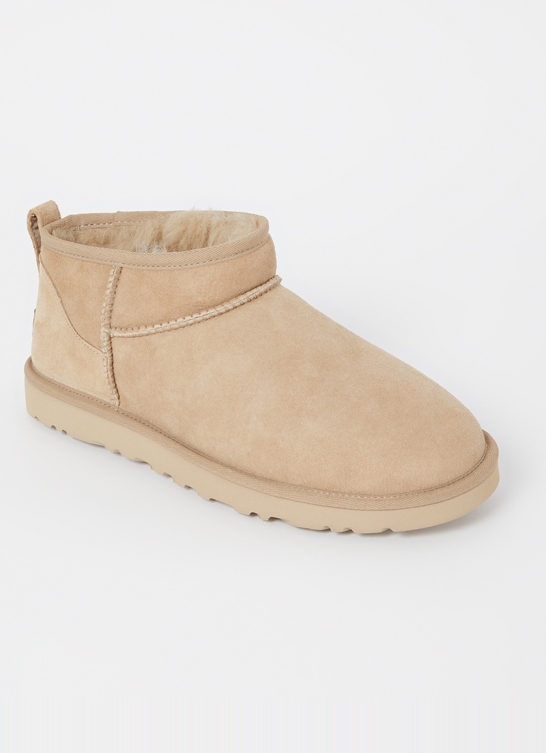 UGG Classic Ultra Mini enkellaars van suède  - voorkant 5 beige