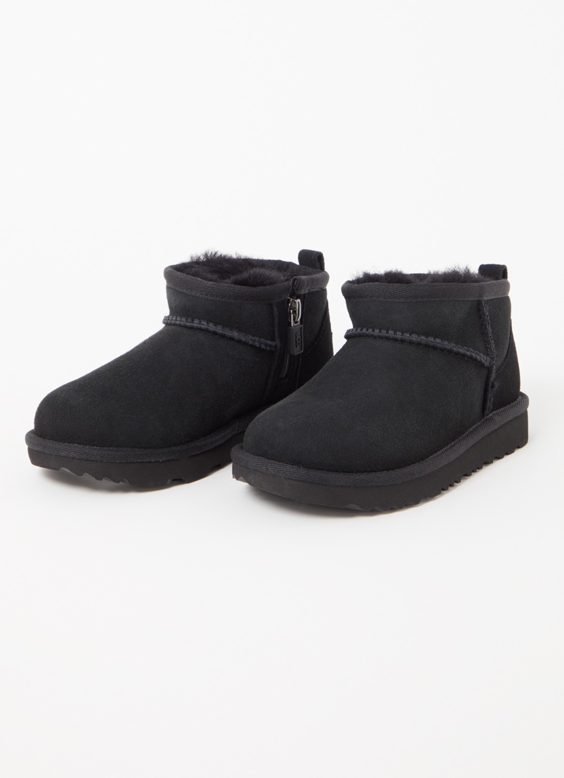 UGG Classic Ultra Mini enkellaarsje van suède - voorkant 4 zwart
