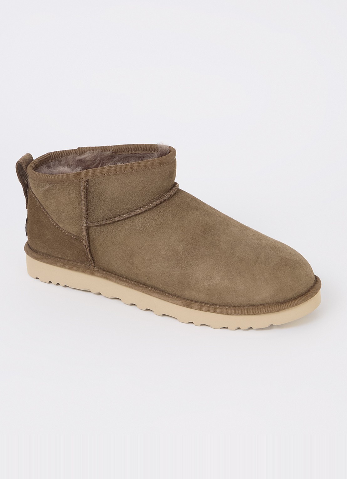 UGG Classic Ultra Mini enkellaarsje van suède - voorkant 2 taupe