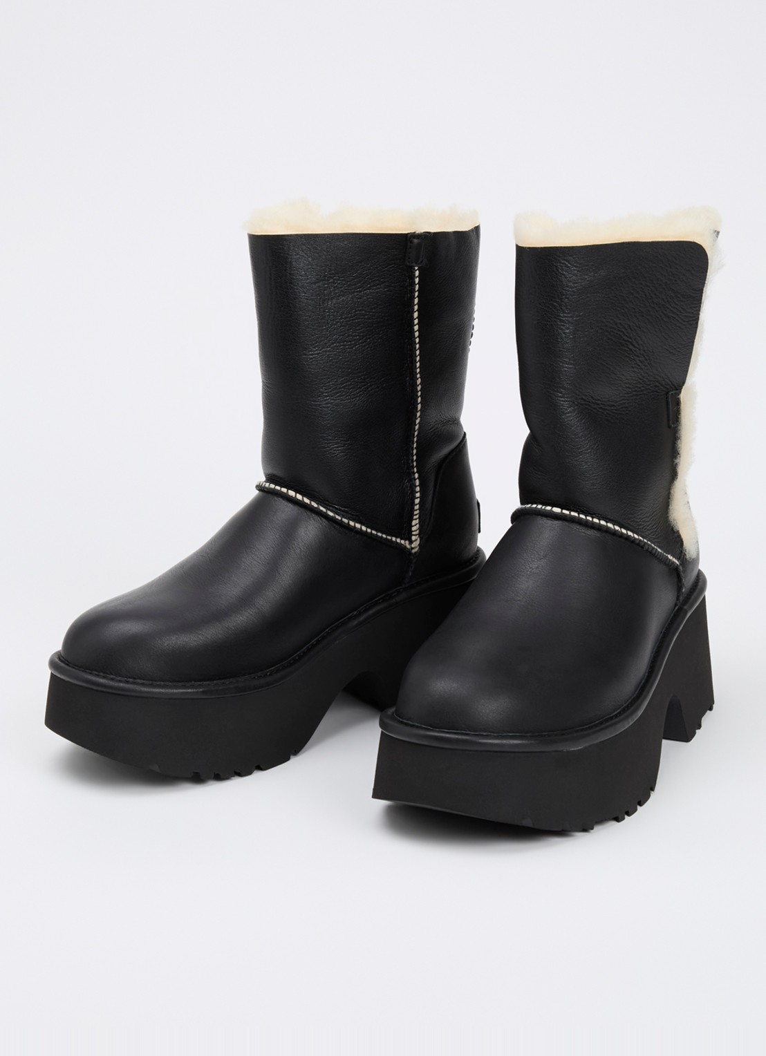 UGG Esmee laars van leer - detail 2 zwart