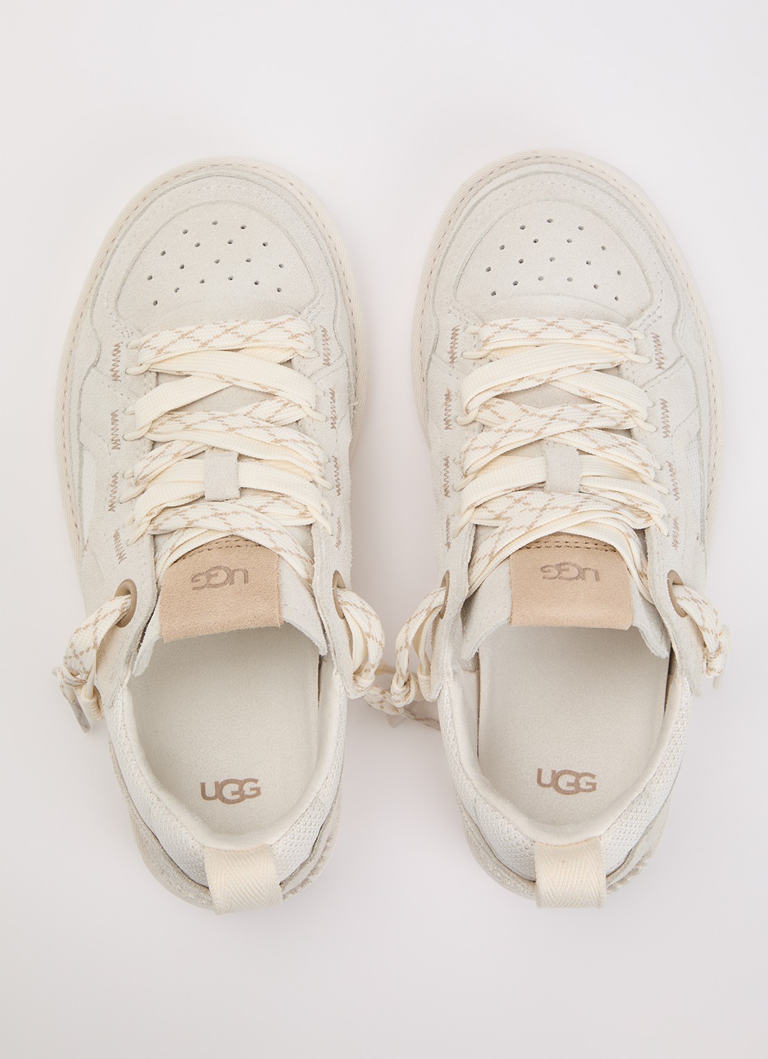 UGG Minimel sneaker van suède - detail 2 beige