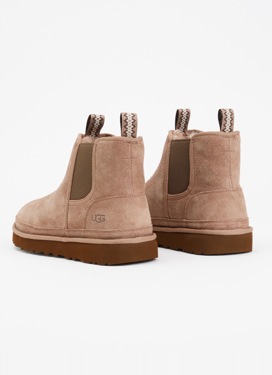 UGG Neumel chelsea boot van suède  - achterkant 2 lichtbruin
