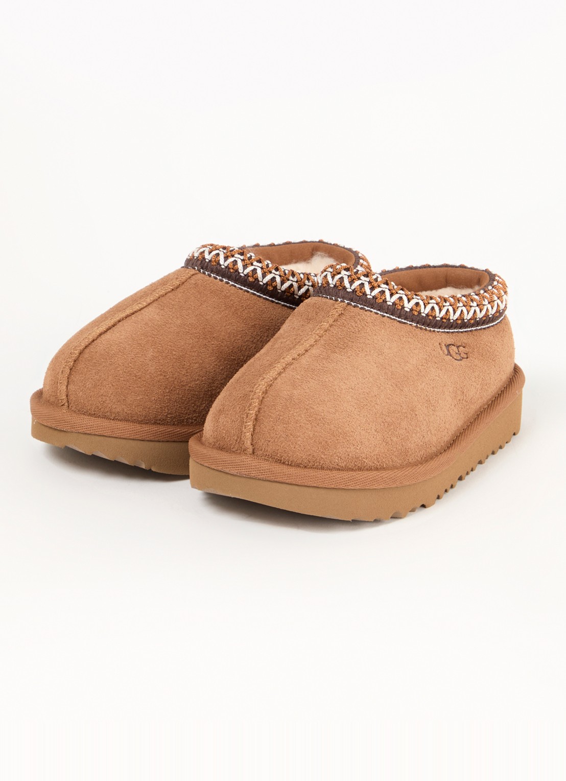 UGG Tasman instapper van suède met schapenwol - voorkant 6 camel