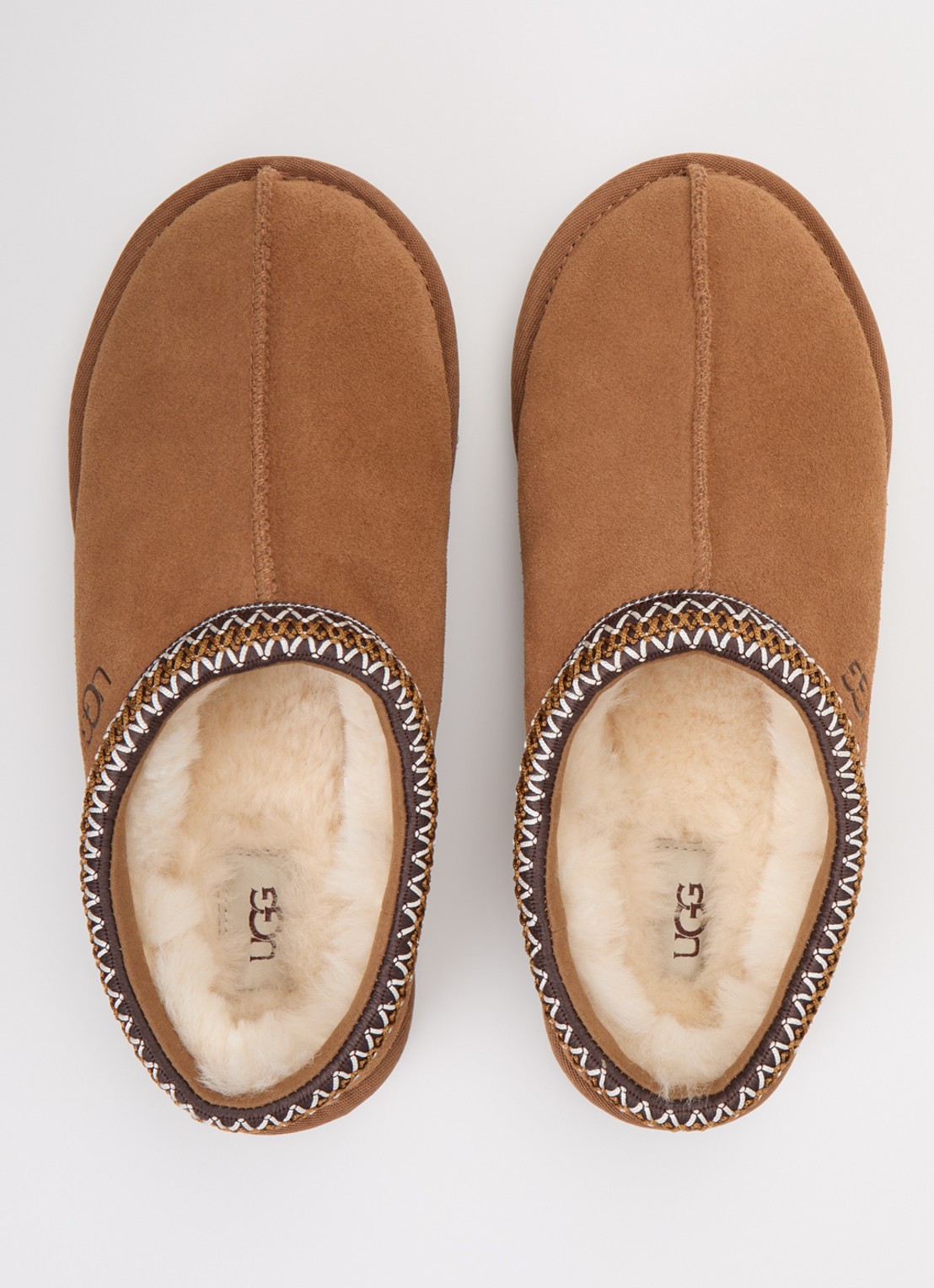 UGG Tasman ll instapper van suède - detail 4 kastanjebruin