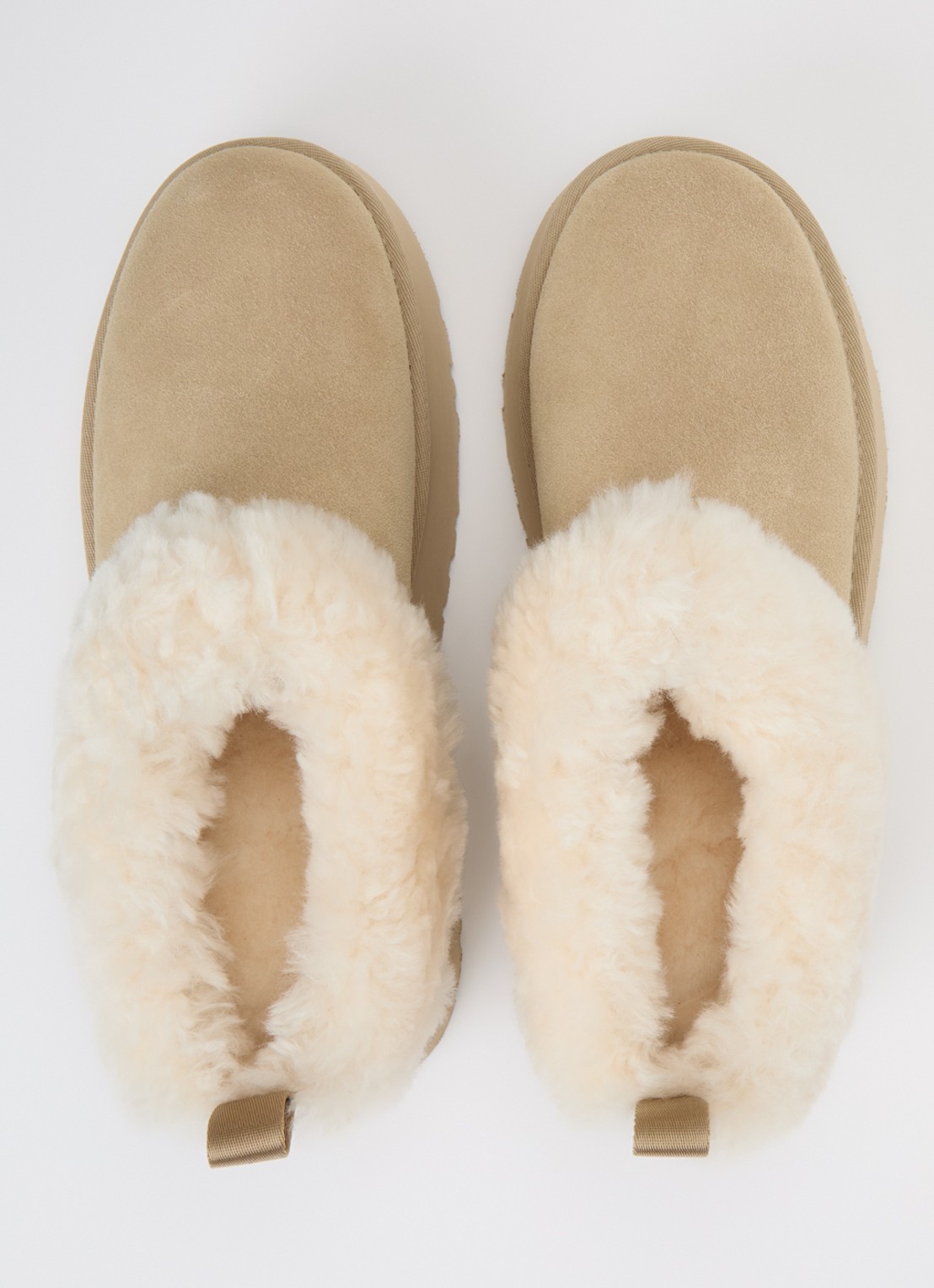 UGG Tazzelle instapper van suède met plateauzool - detail 3 beige