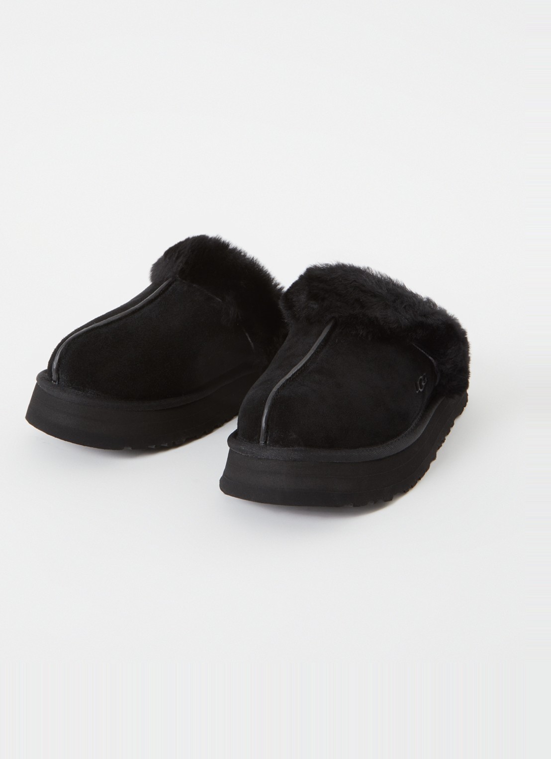 UGG W Disquette pantoffel van suède met schapenwol - detail 2 zwart