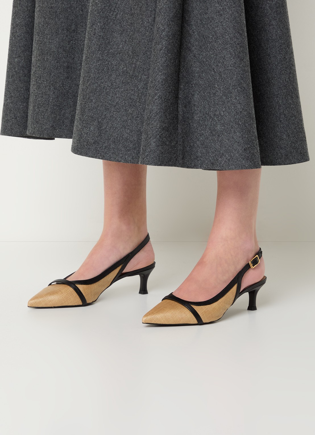 Unisa Ileso slingback met details van leer - voorkant 2 beige