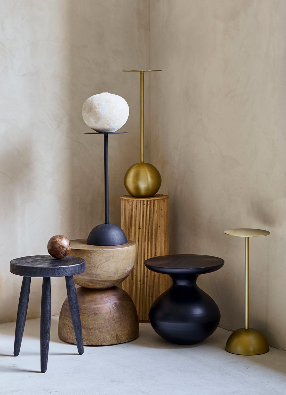 Urban Nature Culture Bijzettafel M 66 x 21 cm  - voorkant 2 goud