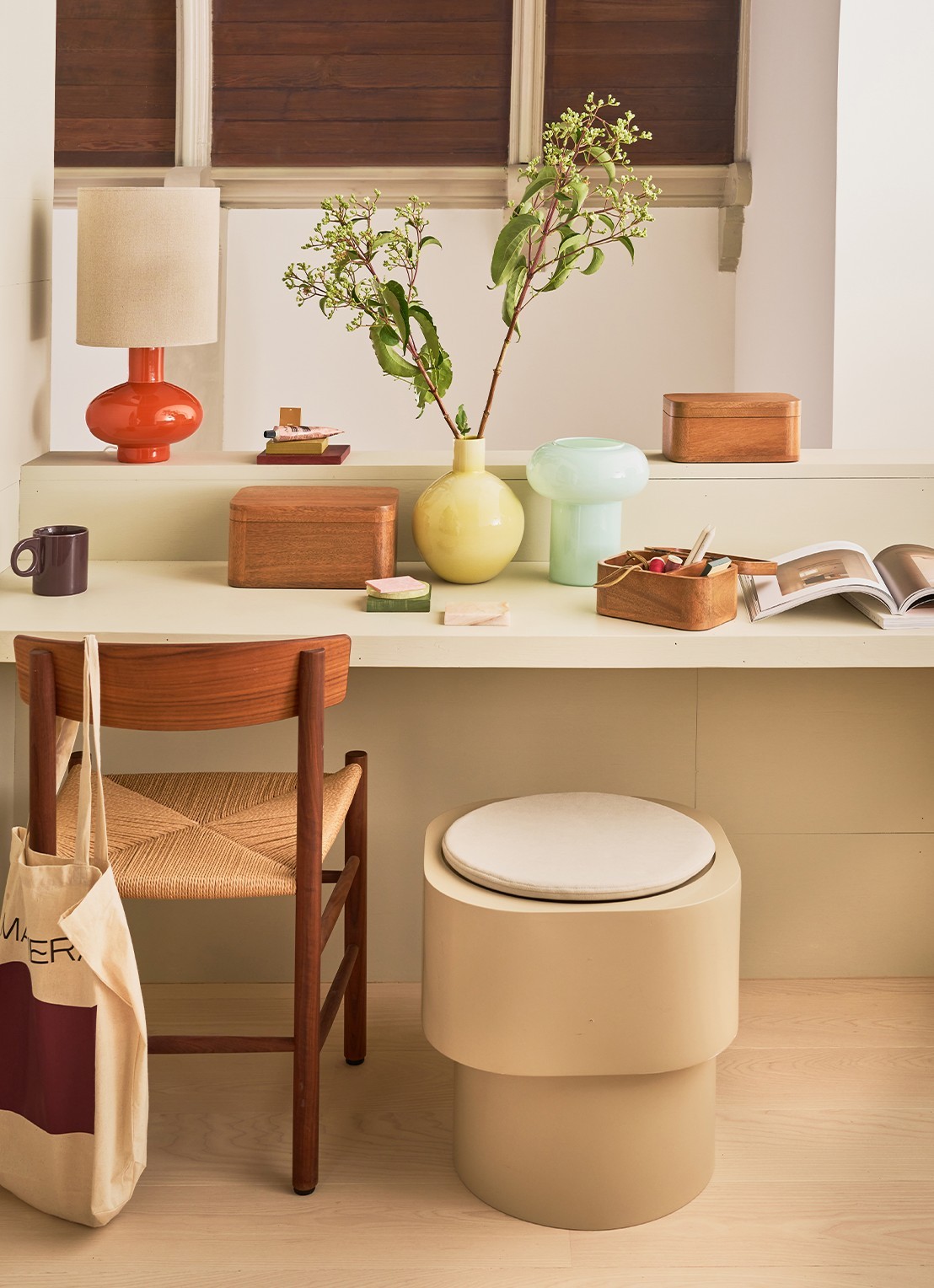 Urban Nature Culture Costa vaas 25 cm - voorkant 4 beige