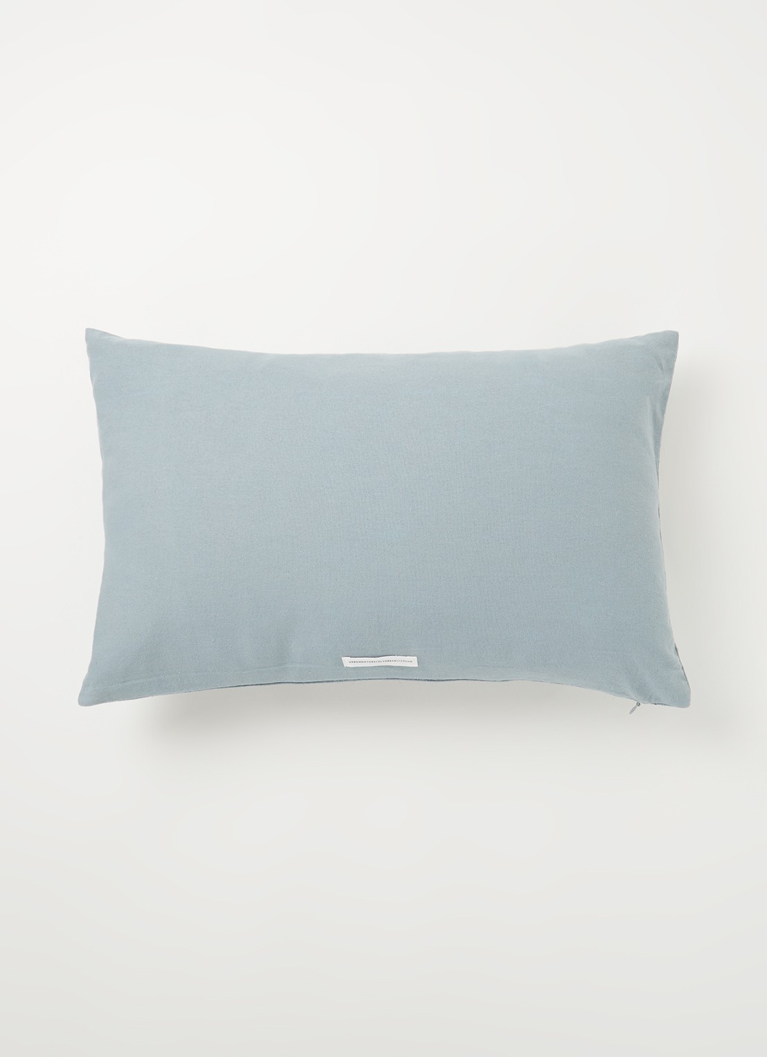 Urban Nature Culture Eri Silk sierkussen 50 x 30 cm - voorkant 2 blauwgrijs