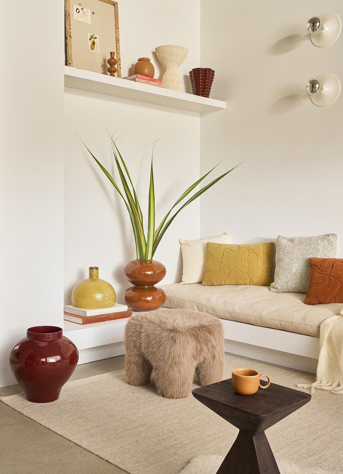 Urban Nature Culture Kira poef - voorkant 5 taupe