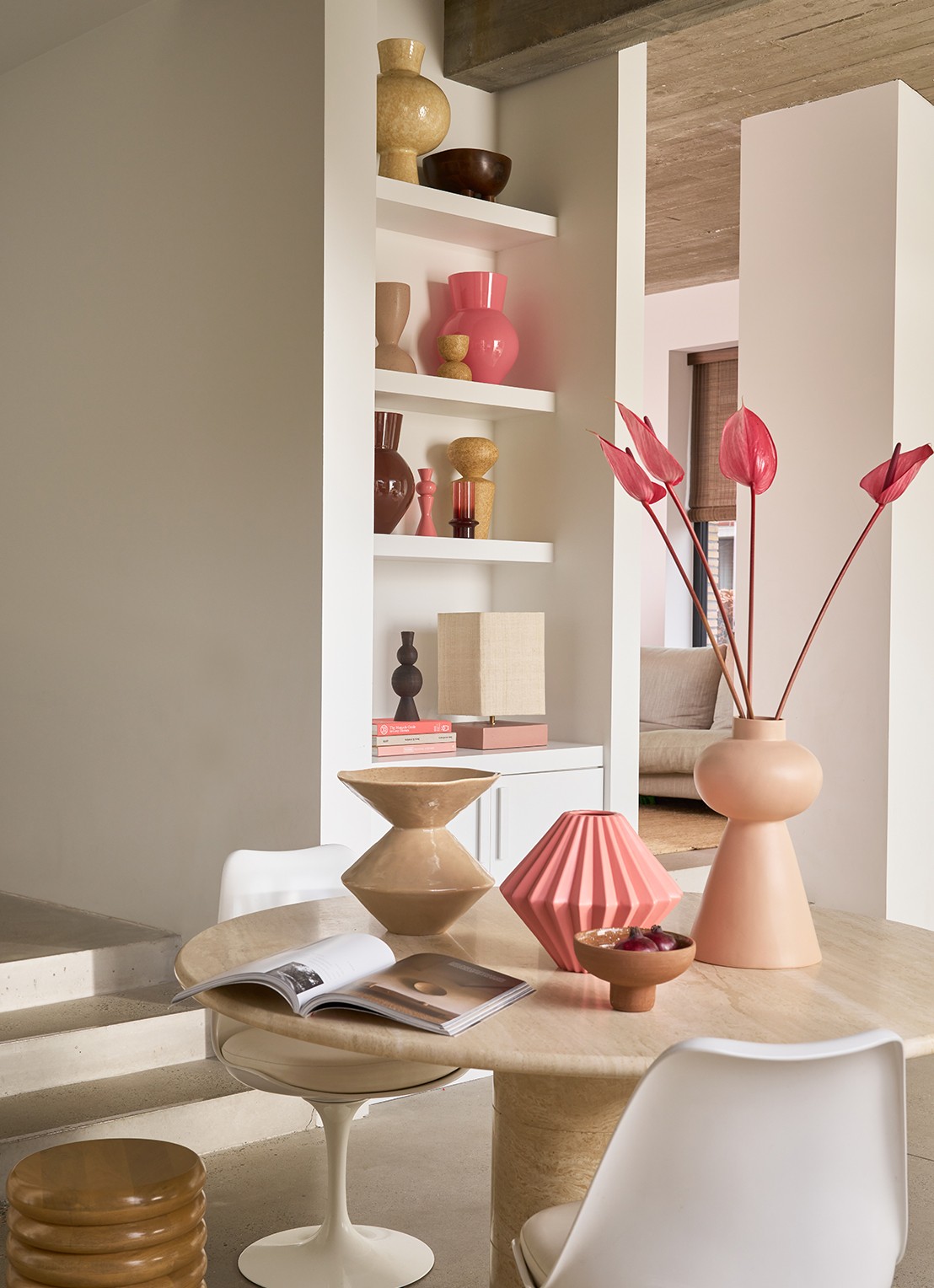 Urban Nature Culture Pavo vaas 25 cm - voorkant 4 roze