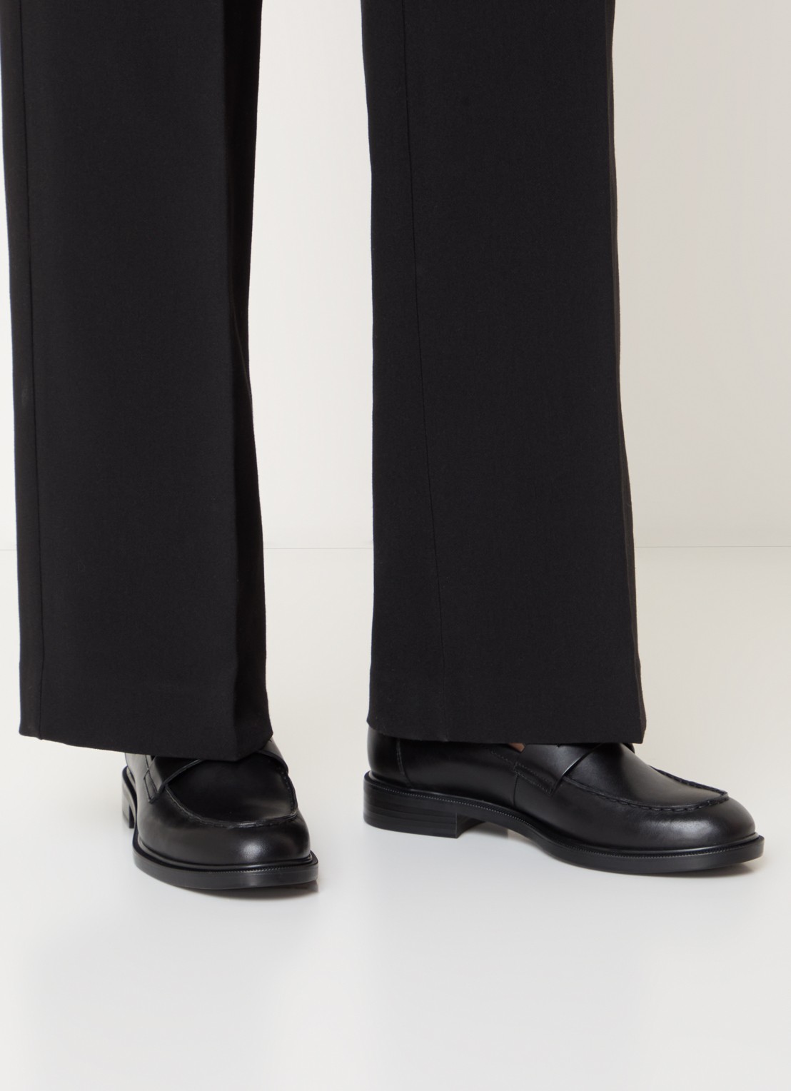 Vagabond Shoemakers Amina loafer van leer - voorkant 5 zwart