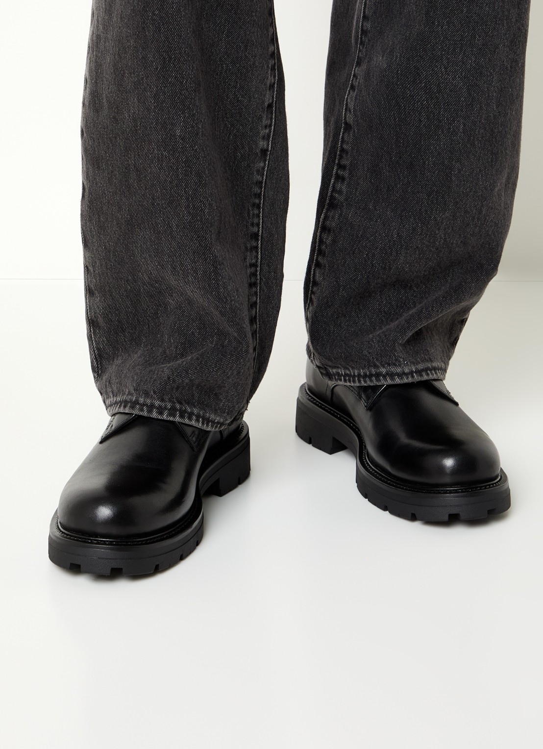 Vagabond Shoemakers Cameron veterschoen van leer - voorkant 2 zwart