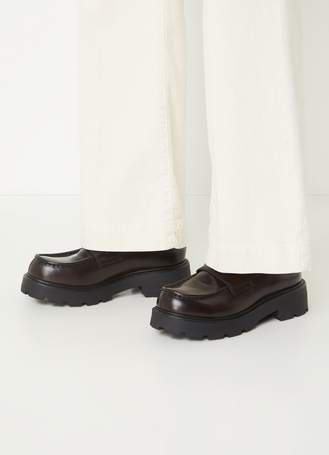 Vagabond Shoemakers Cosmo loafer van leer - voorkant 2 bordeauxrood