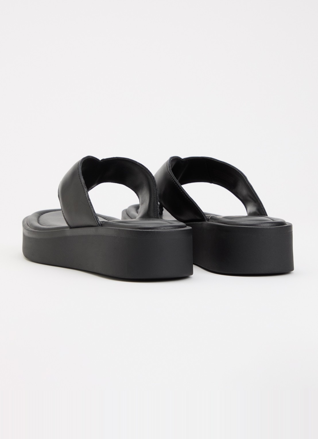 Vagabond Shoemakers Danya slippers van leer - achterkant zwart