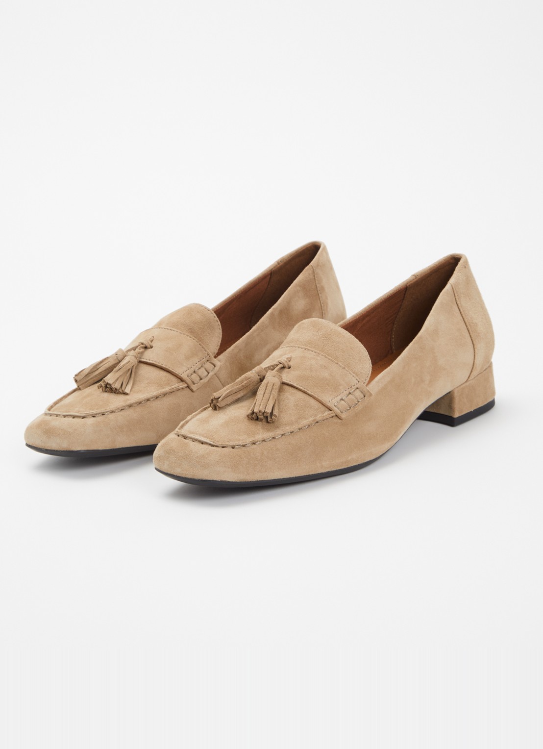 Vagabond Shoemakers Debbi loafer van suède - detail beige