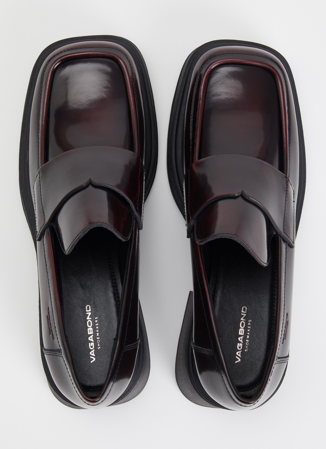 Vagabond Shoemakers Dorah loafer van lakleer - detail 3 bordeauxrood