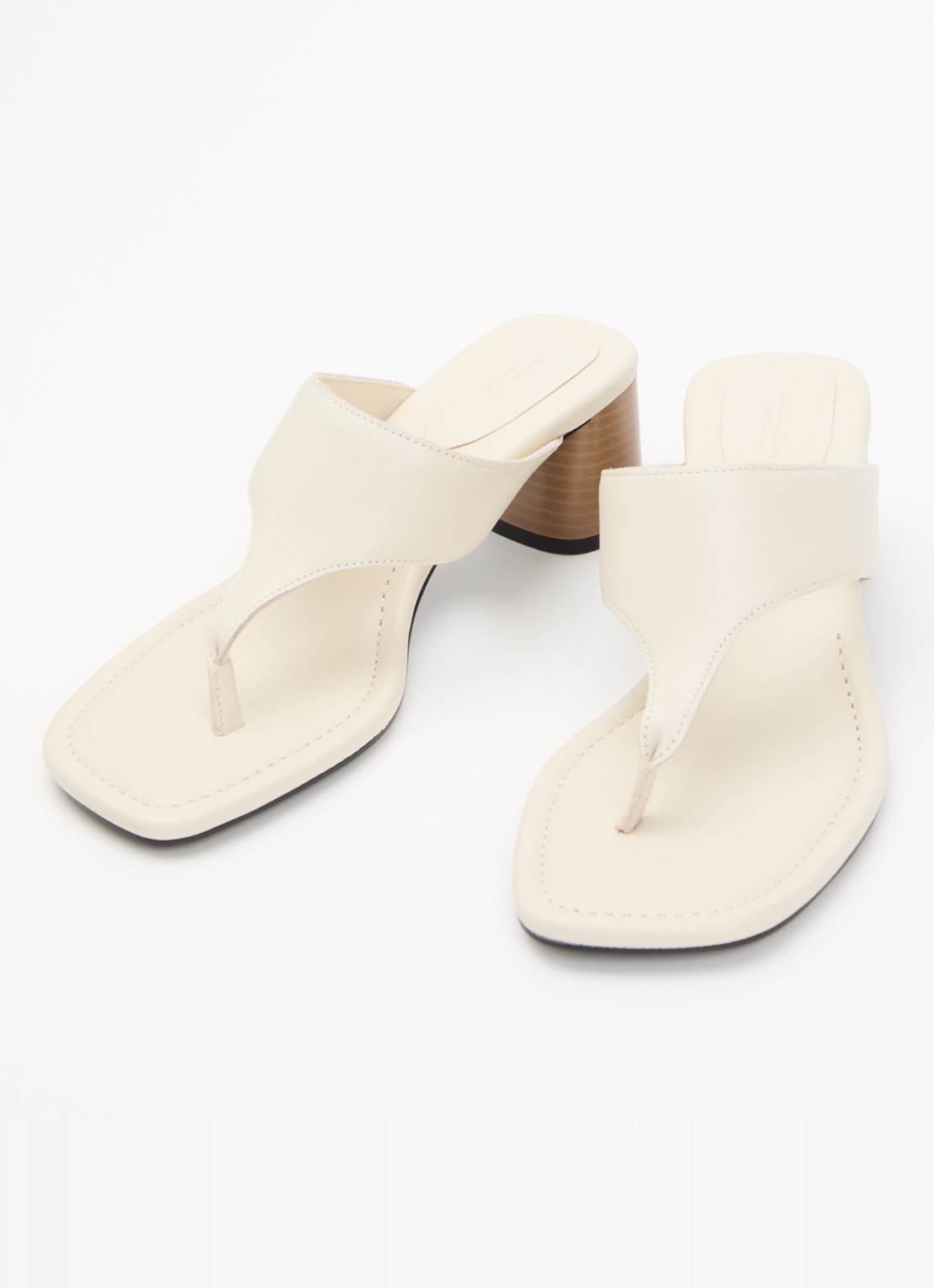 Vagabond Shoemakers Evie muiltje van leer - detail creme