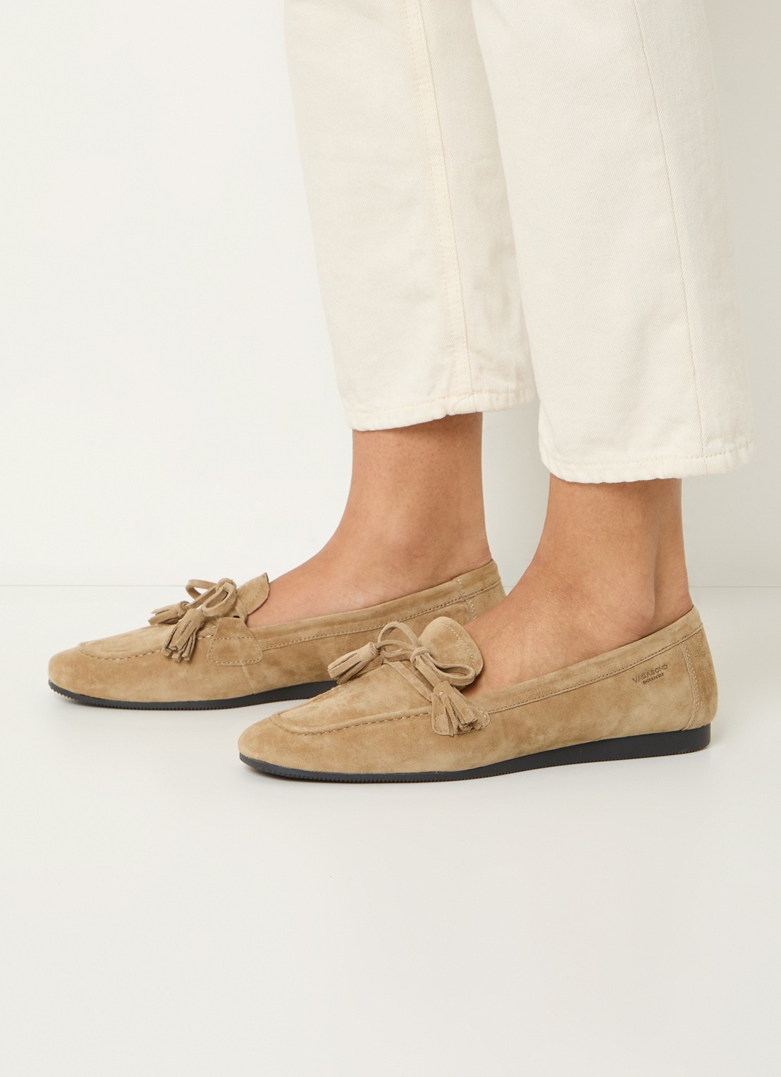 Vagabond Shoemakers Hillary loafer van suède  - voorkant 6 zand