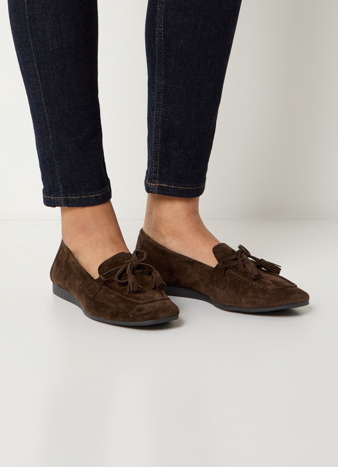 Vagabond Shoemakers Hillary loafer van suède  - voorkant 5 donkerbruin