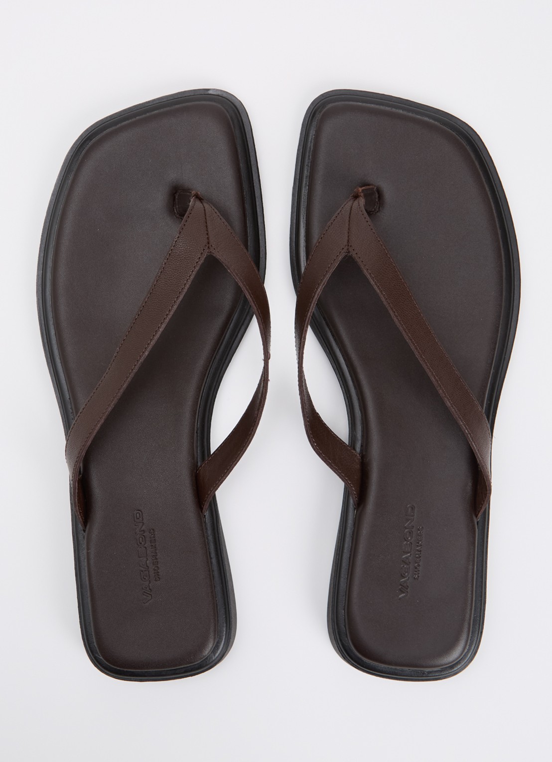 Vagabond Shoemakers Izzy slipper van leer - detail 3 donkerbruin