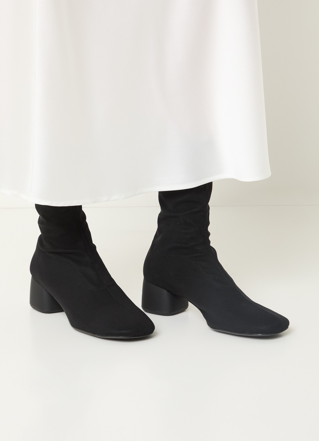 Vagabond Shoemakers Livia enkellaarsje  - voorkant 2 zwart