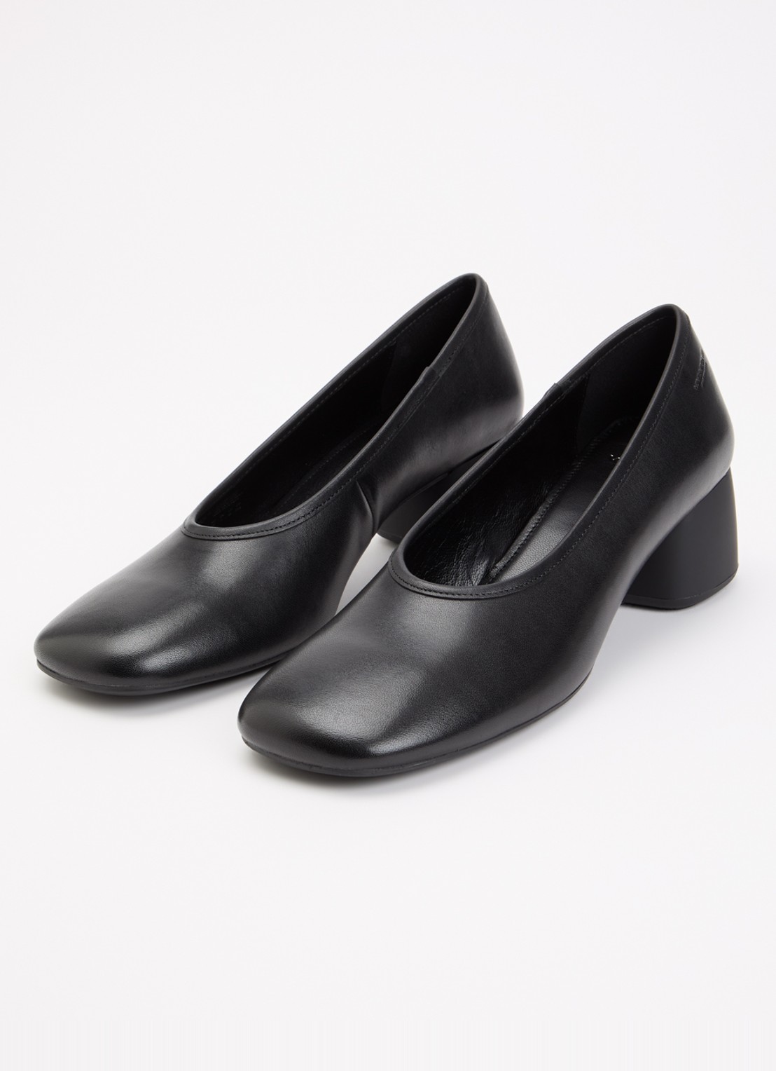 Vagabond Shoemakers Livia pump van leer - detail zwart