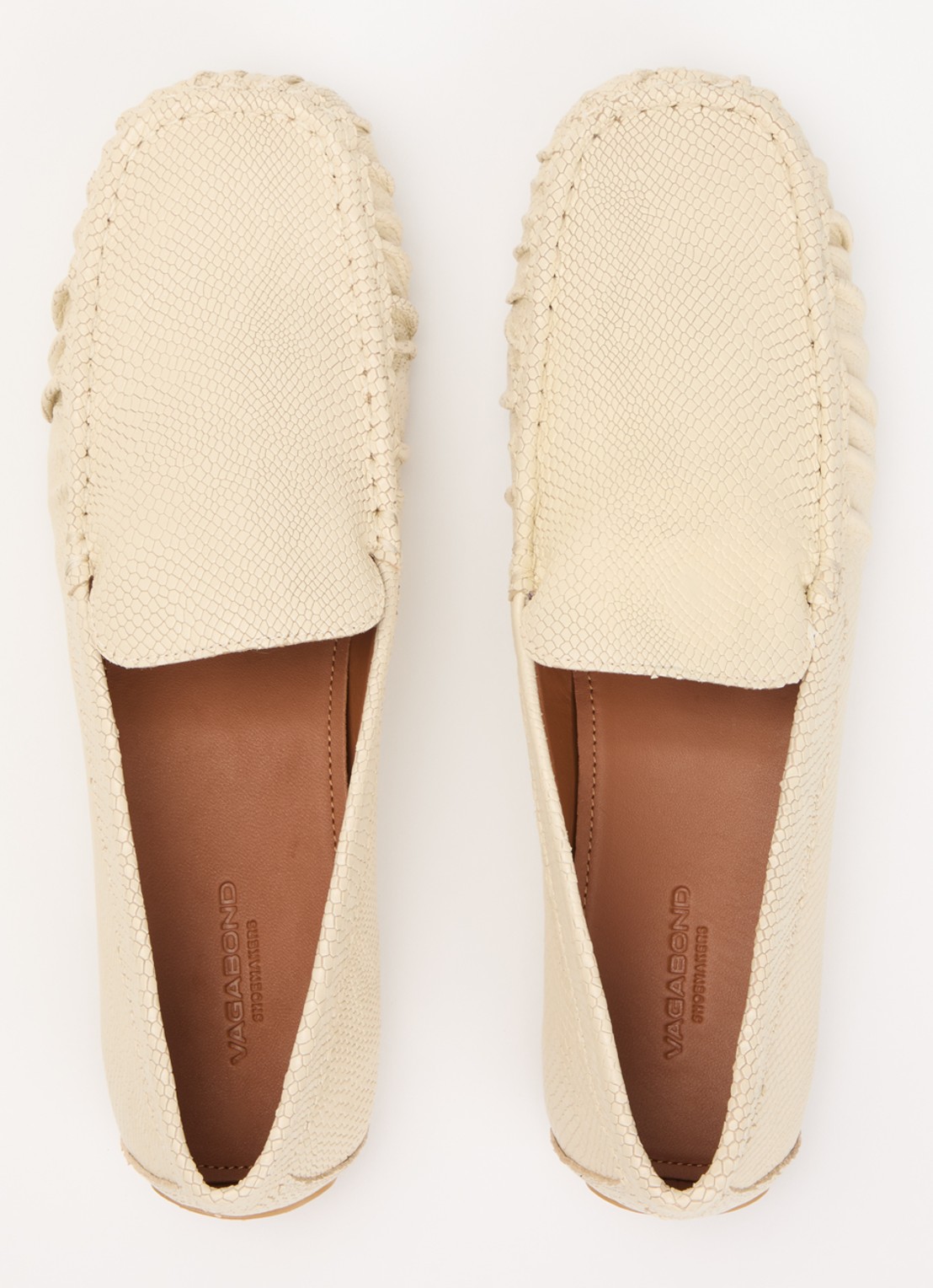 Vagabond Shoemakers Mika loafer van schapenleer - detail 2 creme