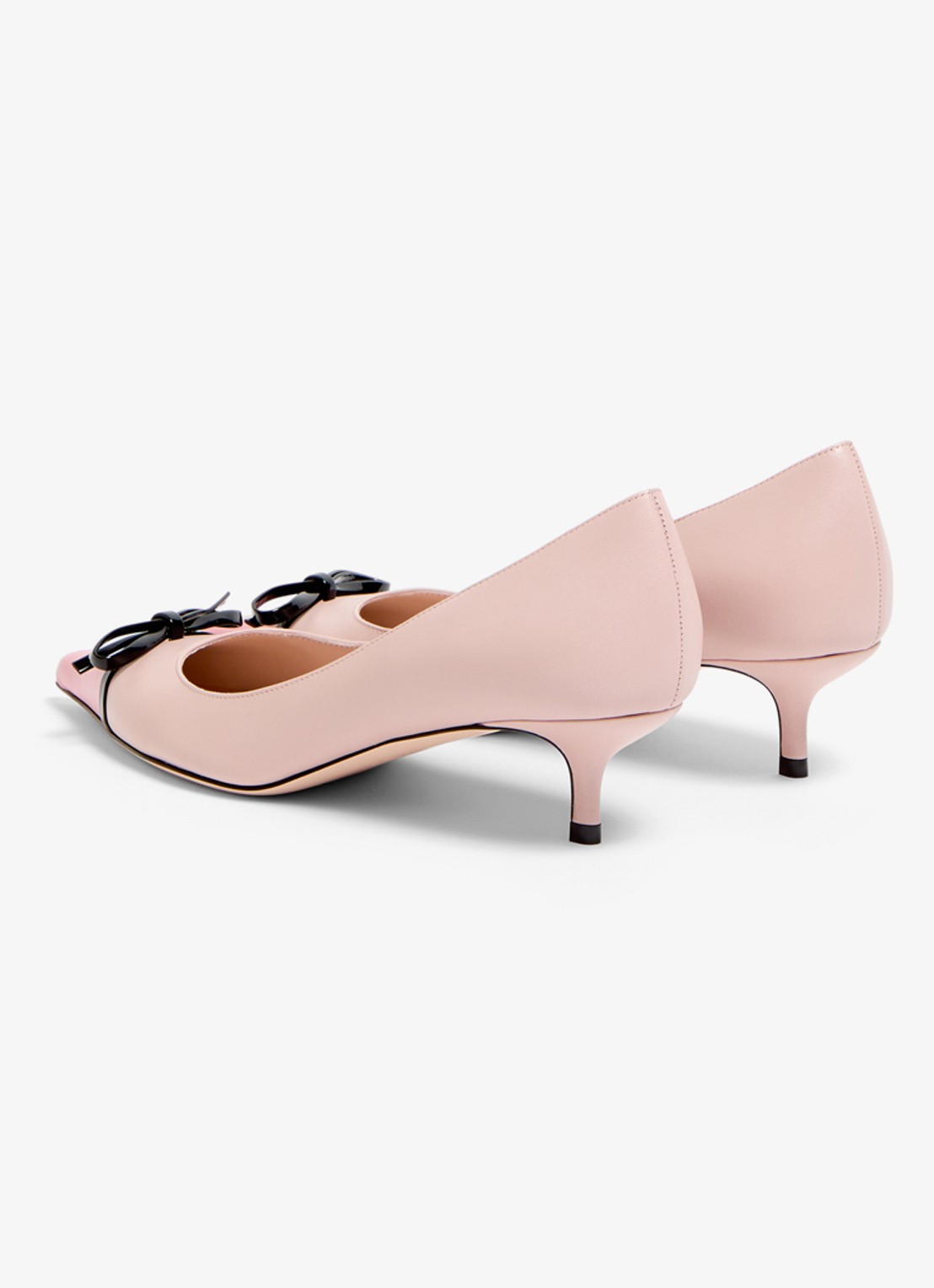 Valentino Garavani Bepointy pump van geitenleer met strikdetail - achterkant 4 oudroze