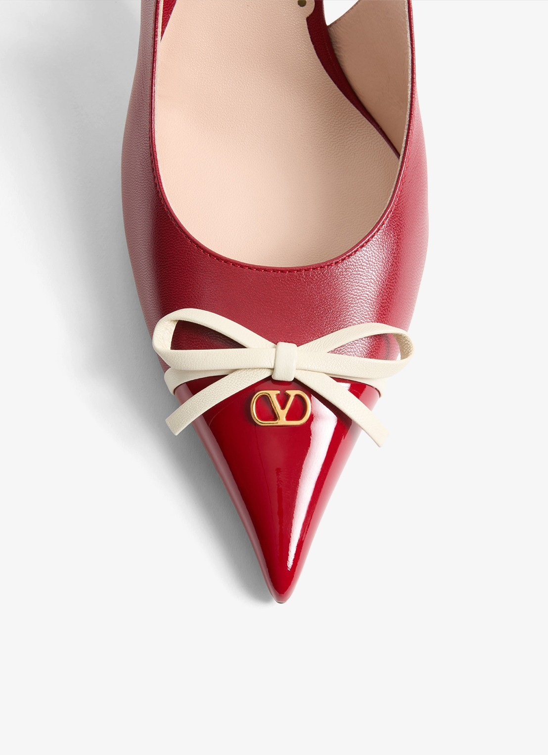 Valentino Garavani Bepointy slingback van geitenleer met lakleren details - detail 3 rood