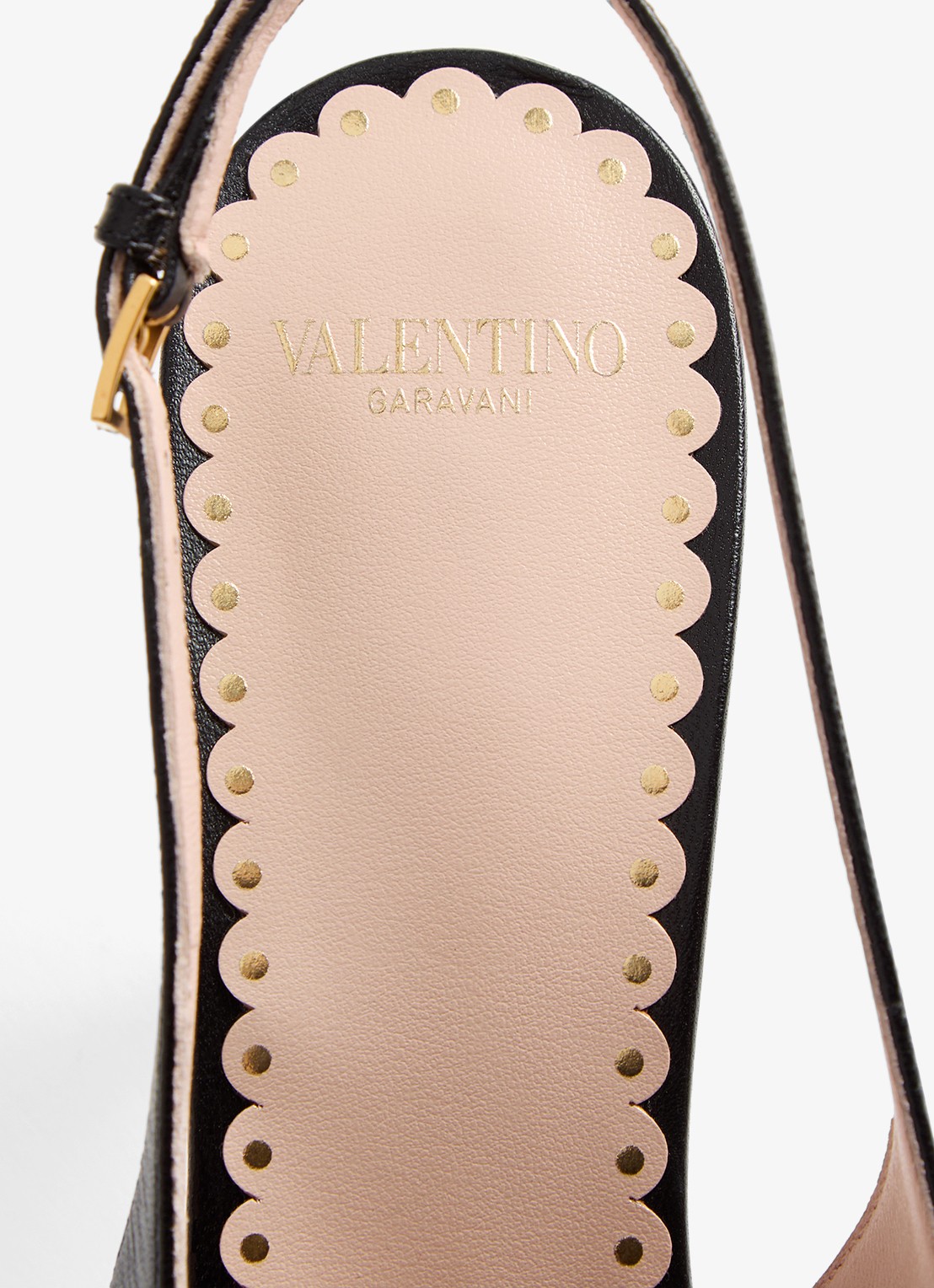 Valentino Garavani Bepointy slingback van leer met lakfinish - detail 7 zwart
