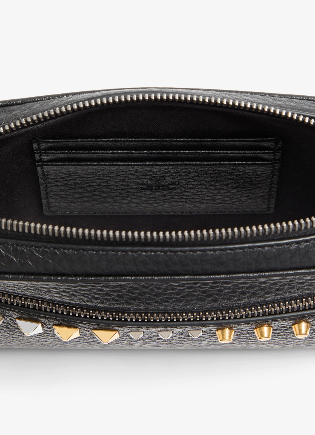 Valentino Garavani Clutch van kalfsleer met studs - detail 4 zwart
