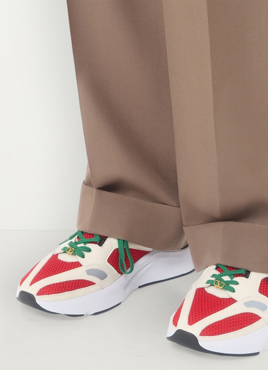 Valentino Garavani Demivee sneaker met suède details - voorkant 2 rood