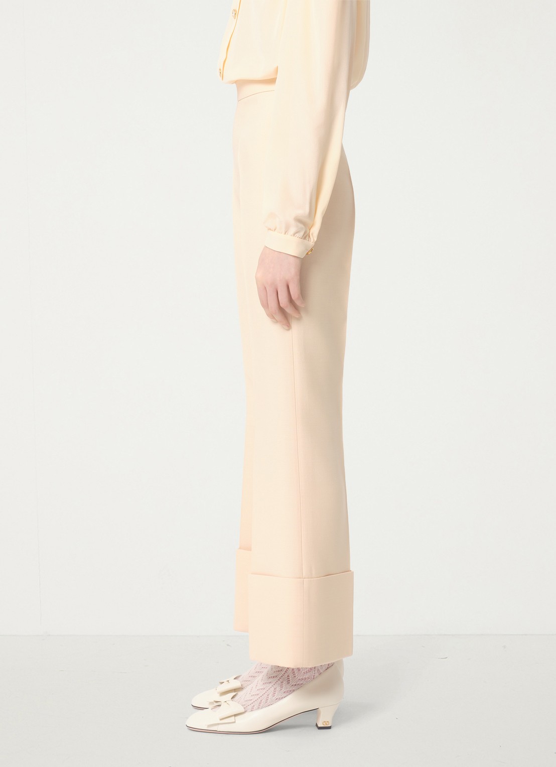 Valentino Garavani High waist bootcut fit pantalon in zijdeblend - detail 5 creme