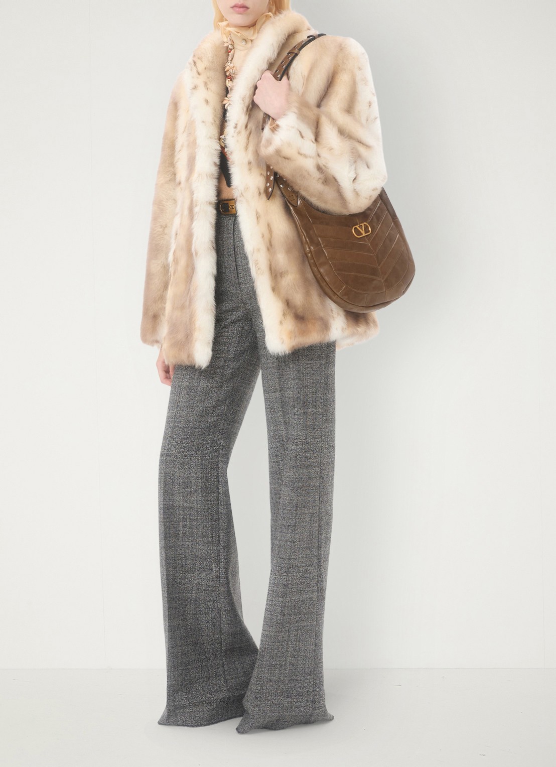 Valentino Garavani Hoboho Small schoudertas van lamsleer - detail 7 bruin