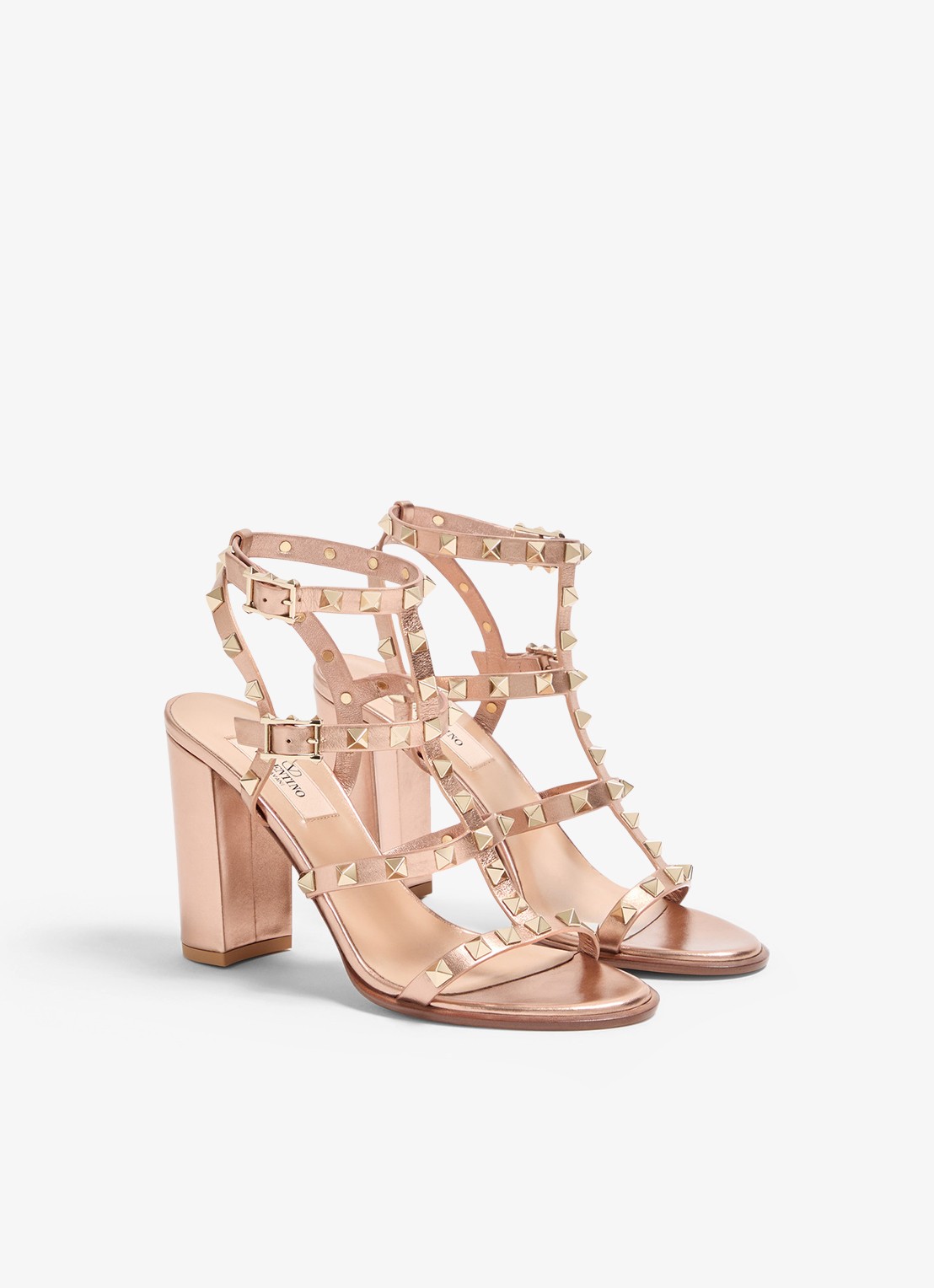 Valentino Garavani Rockstud sandalette van kalfsleer met studs - voorkant 3 oudroze