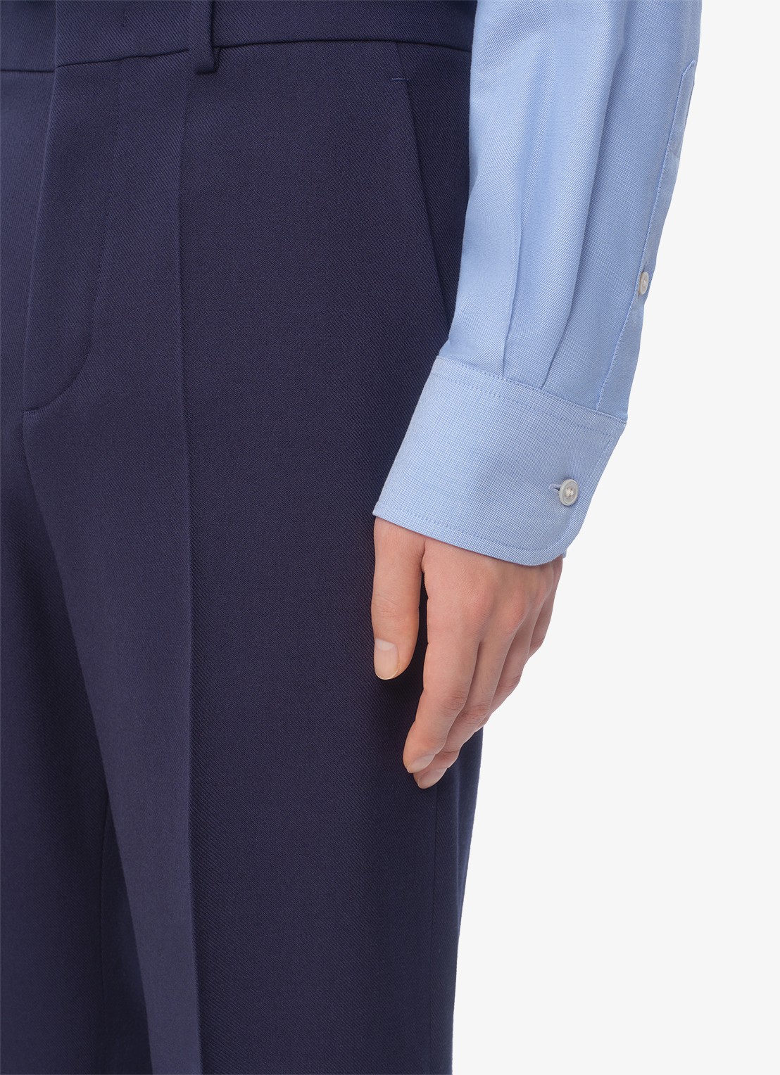 Valentino Garavani Slim fit pantalon van scheerwol met steekzakken - detail 5 donkerblauw