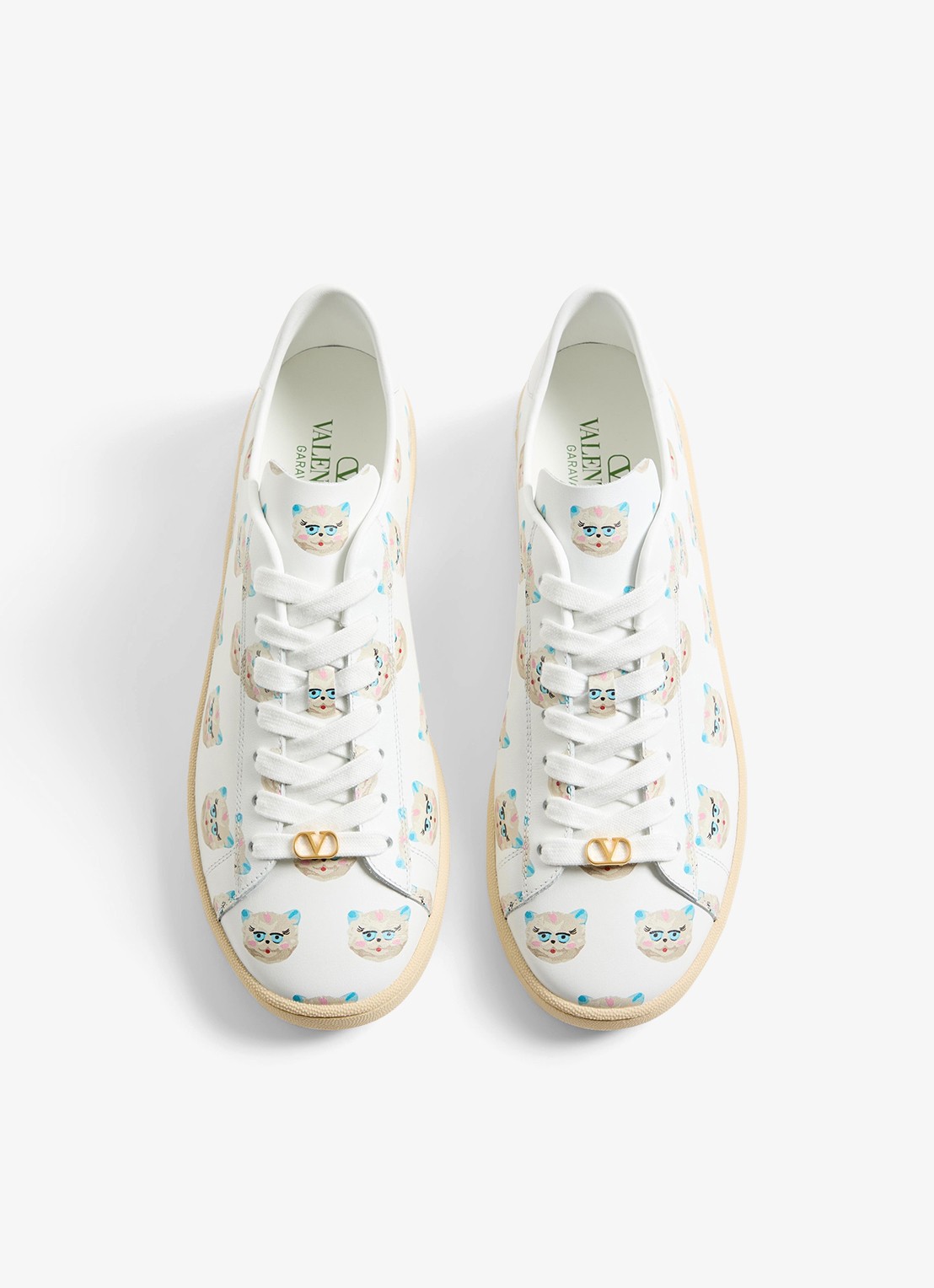 Valentino Garavani Sneaker van kalfsleer met print - detail wit